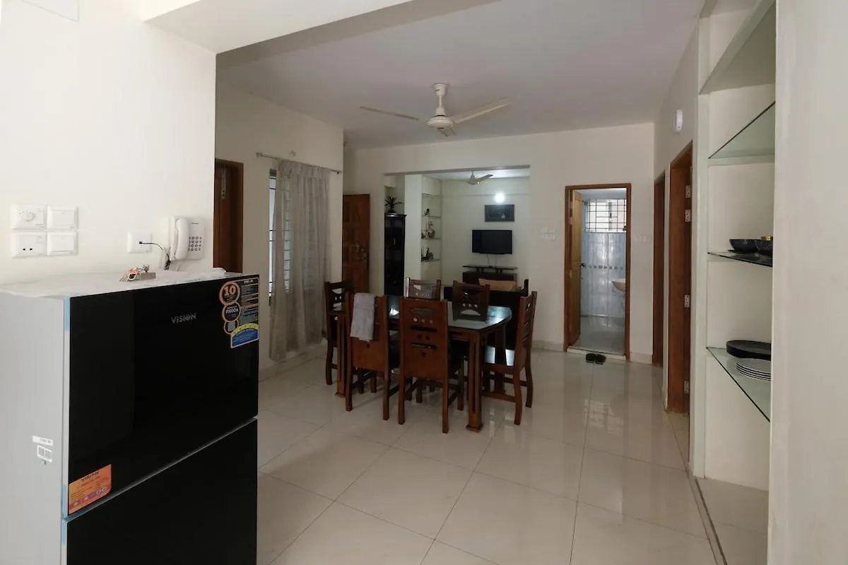 'Uttara Oasis' Luxury Apartment 다카